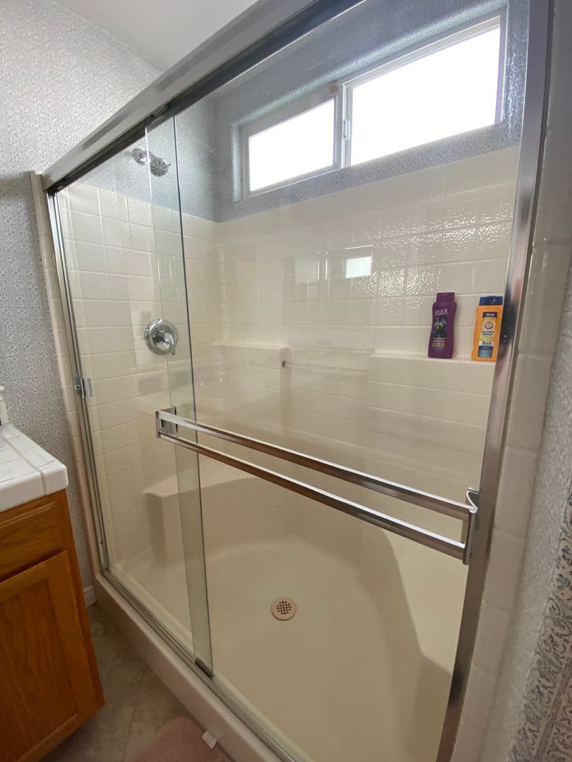 Bakersfield House: 11826 Grecian Laurel Dr