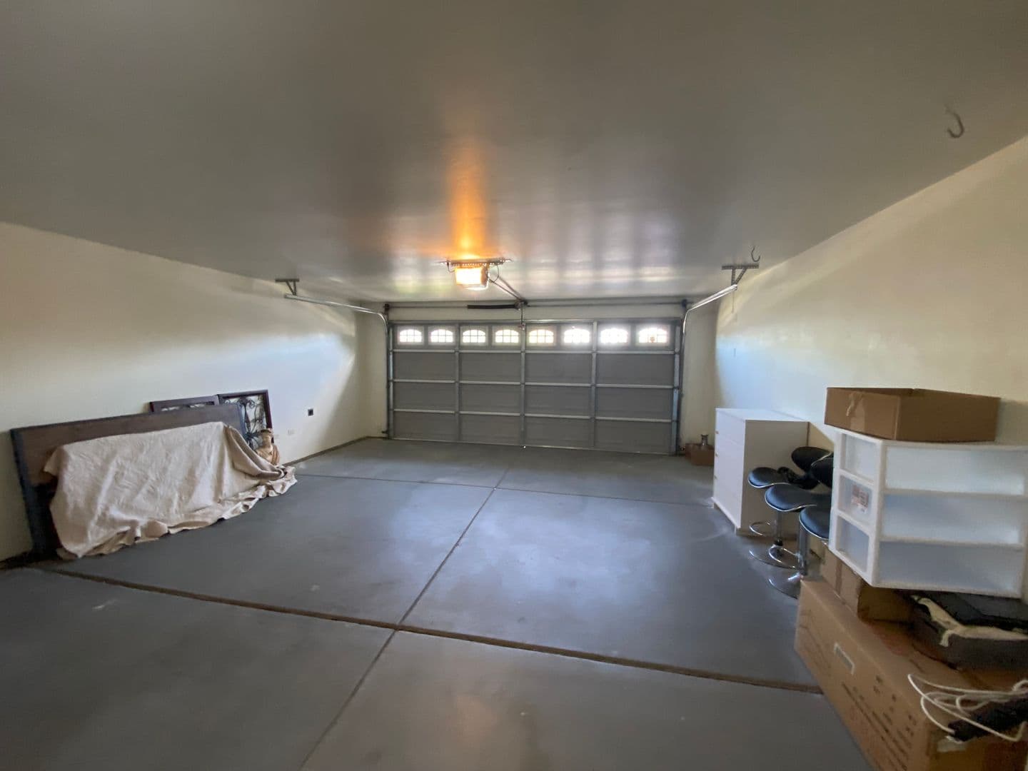 Bakersfield House: 11826 Grecian Laurel Dr