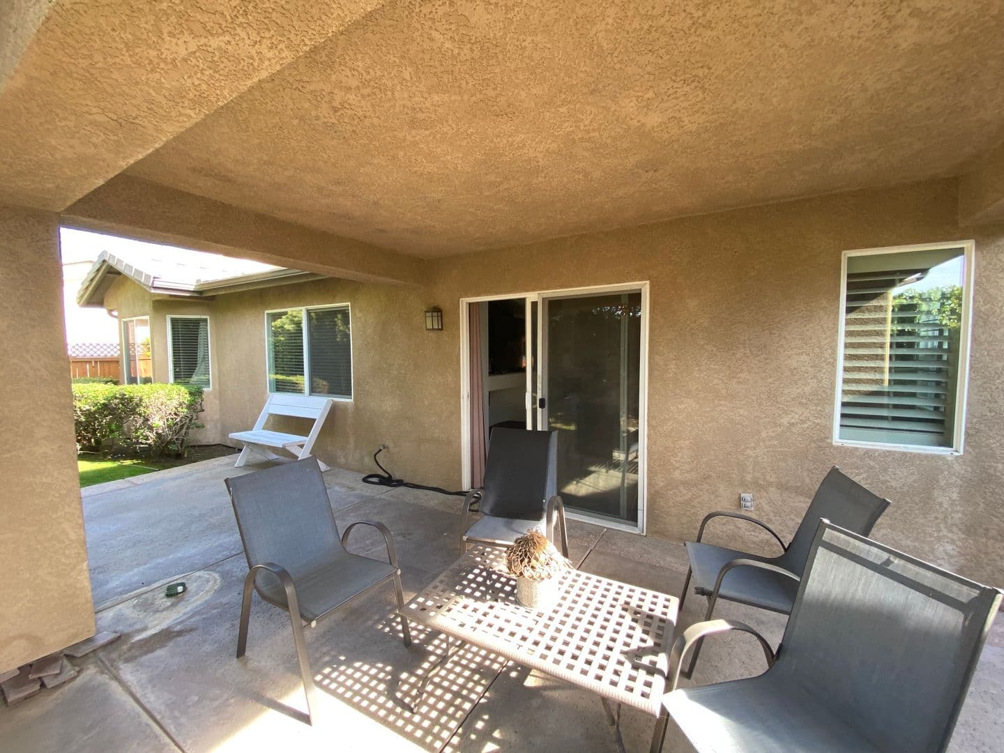 Bakersfield House: 11826 Grecian Laurel Dr