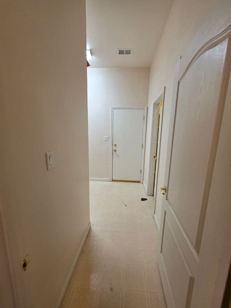 BAKERSFIELD House: 6610 ALDERBROOK LANE