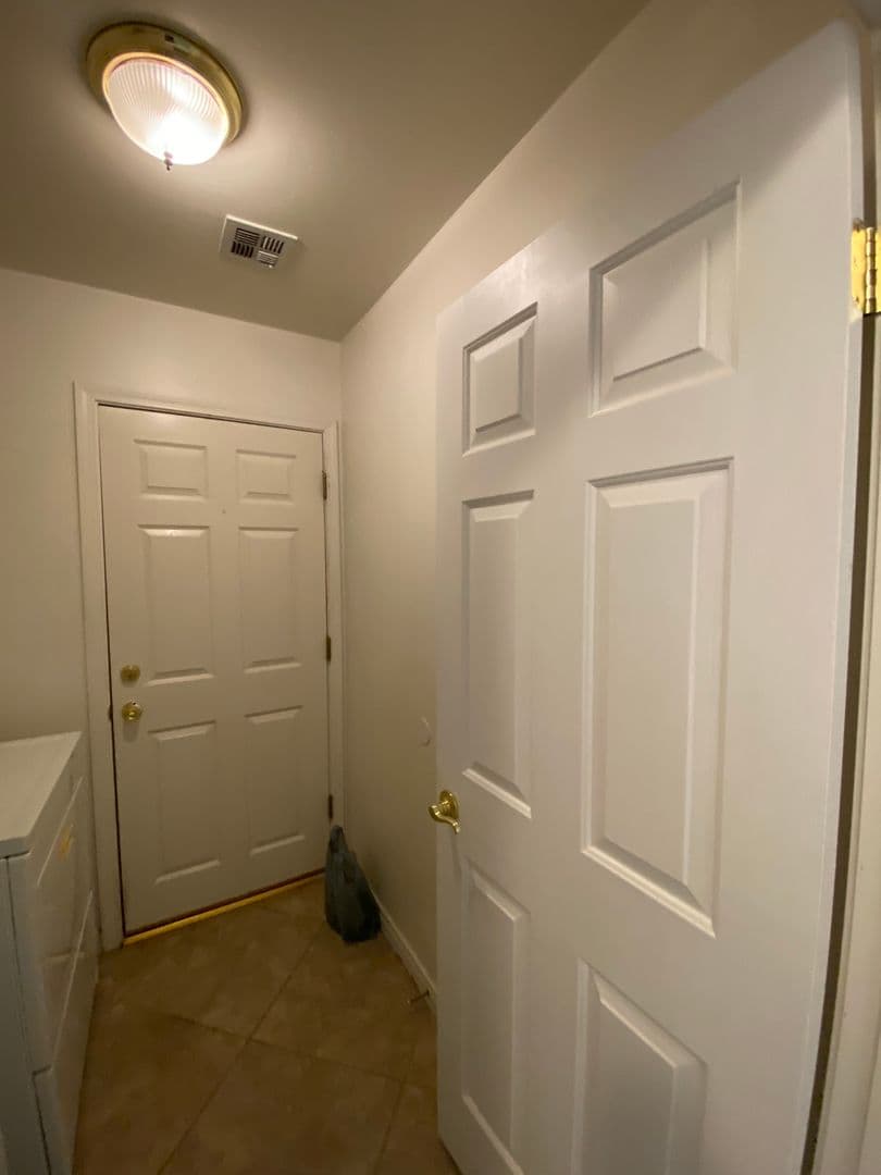 Bakersfield House: 11826 Grecian Laurel Dr