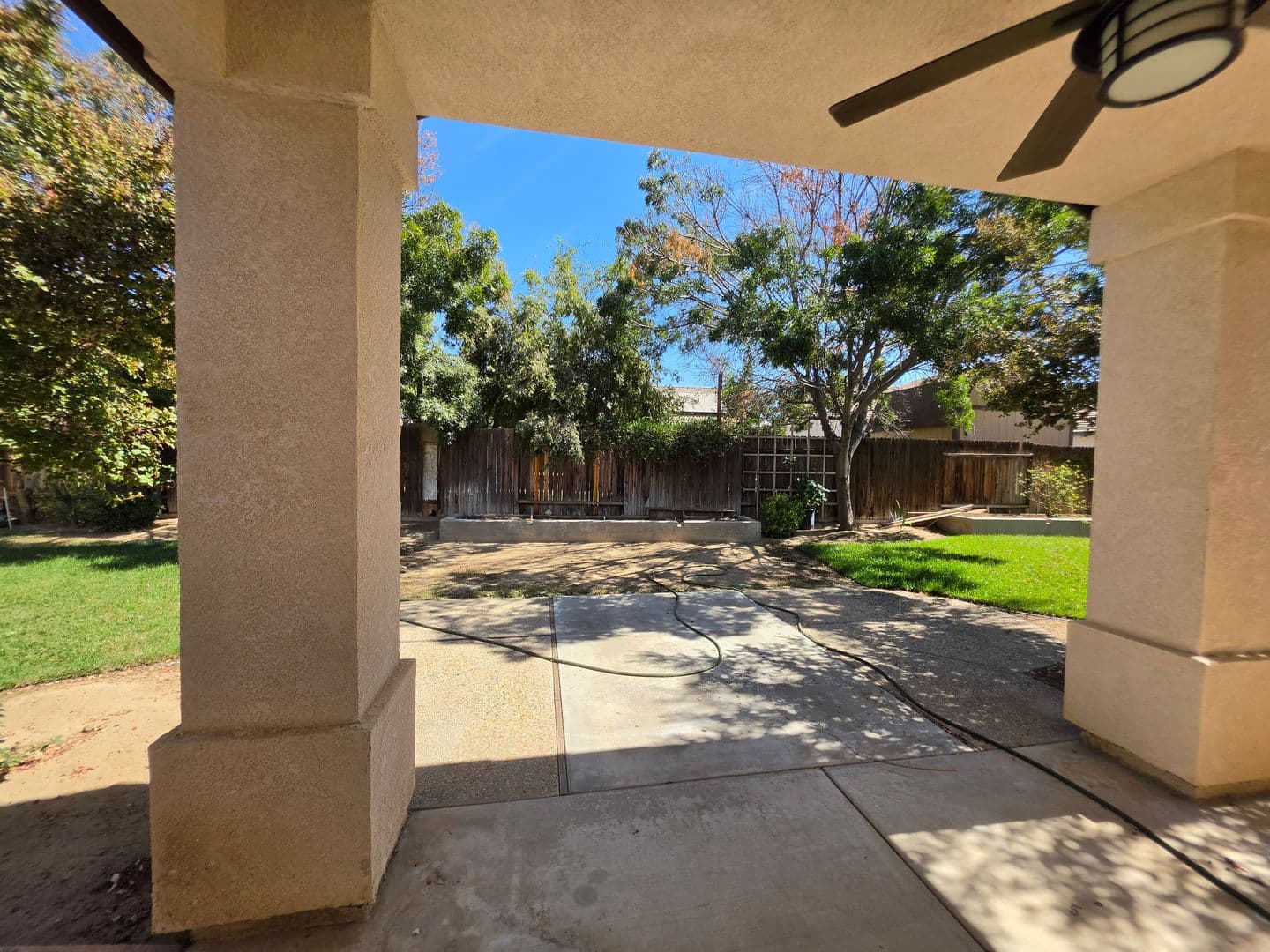 BAKERSFIELD House: 6610 ALDERBROOK LANE