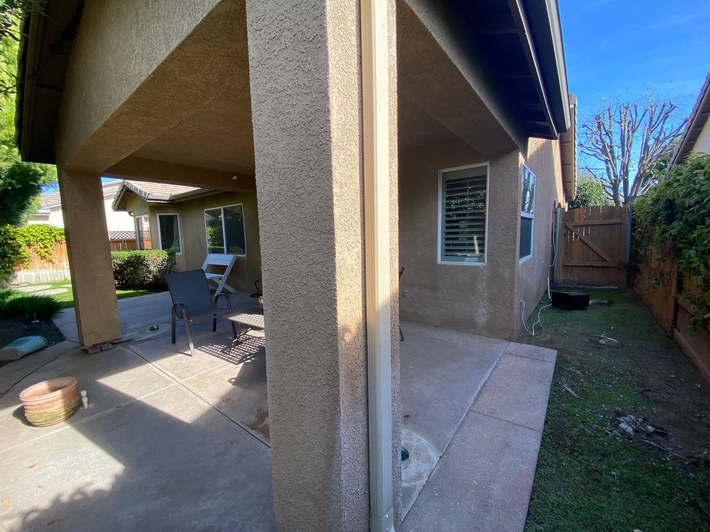 Bakersfield House: 11826 Grecian Laurel Dr