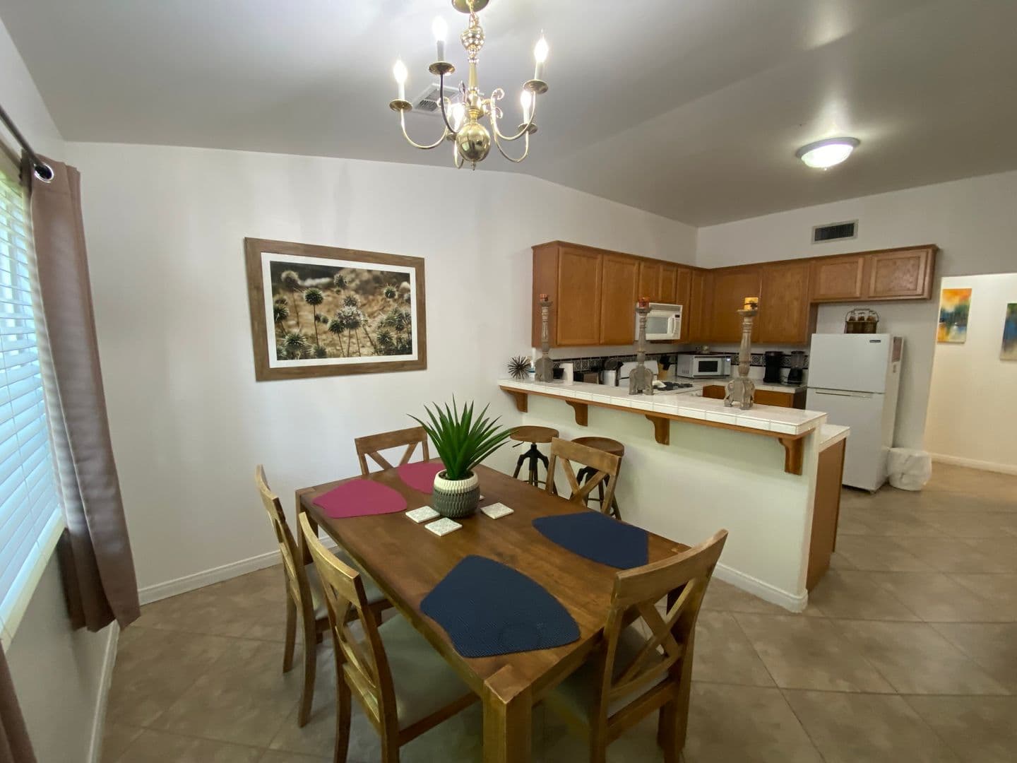 Bakersfield House: 11826 Grecian Laurel Dr