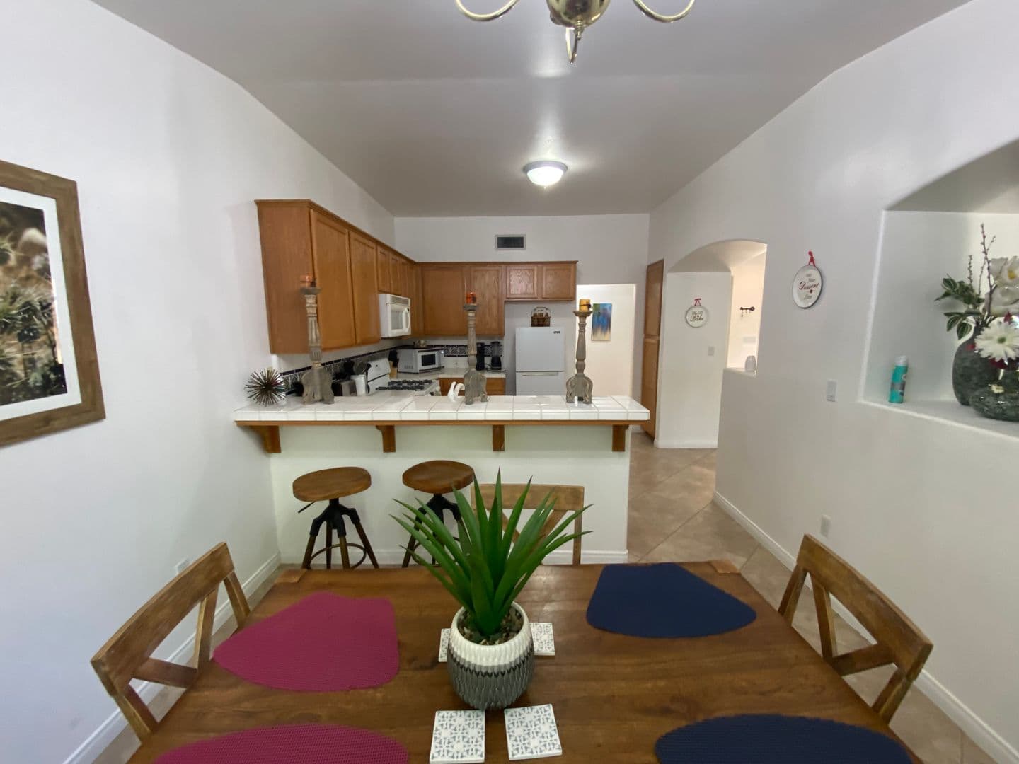 Bakersfield House: 11826 Grecian Laurel Dr