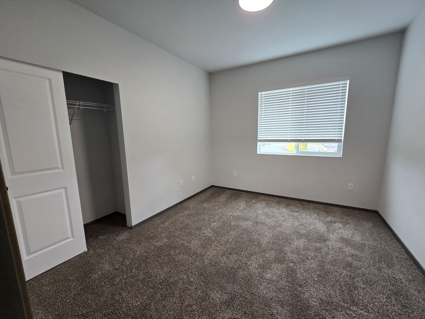 Mount Vernon Apartment: 1600 JJ Place