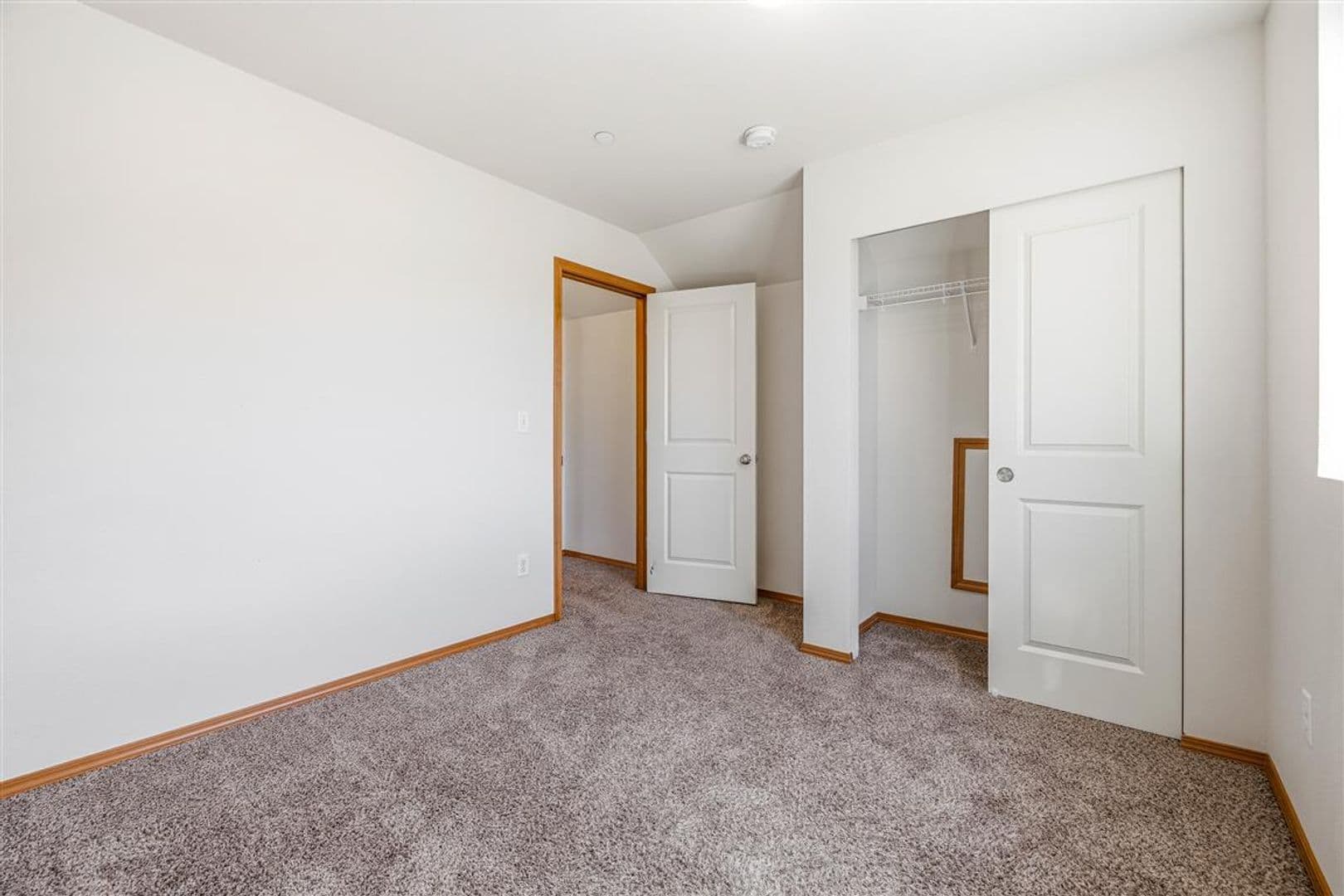 Bellingham House: 4325 Larch Lane