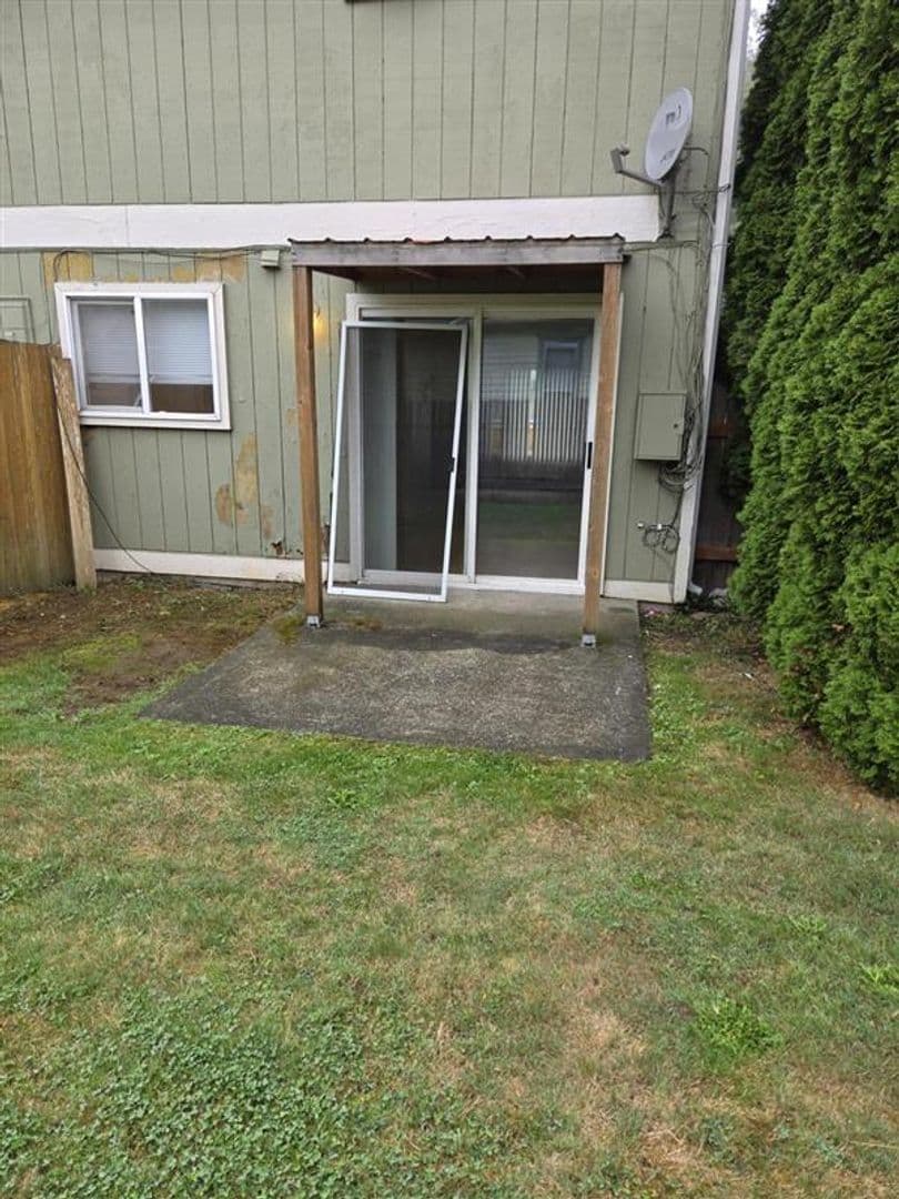 Sedro Woolley Apartment: 1301 6th Street  1,2,3,4