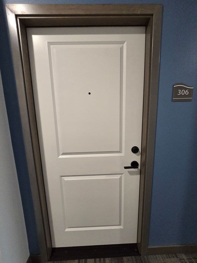 Mount Vernon Apartment: 1600 JJ Place