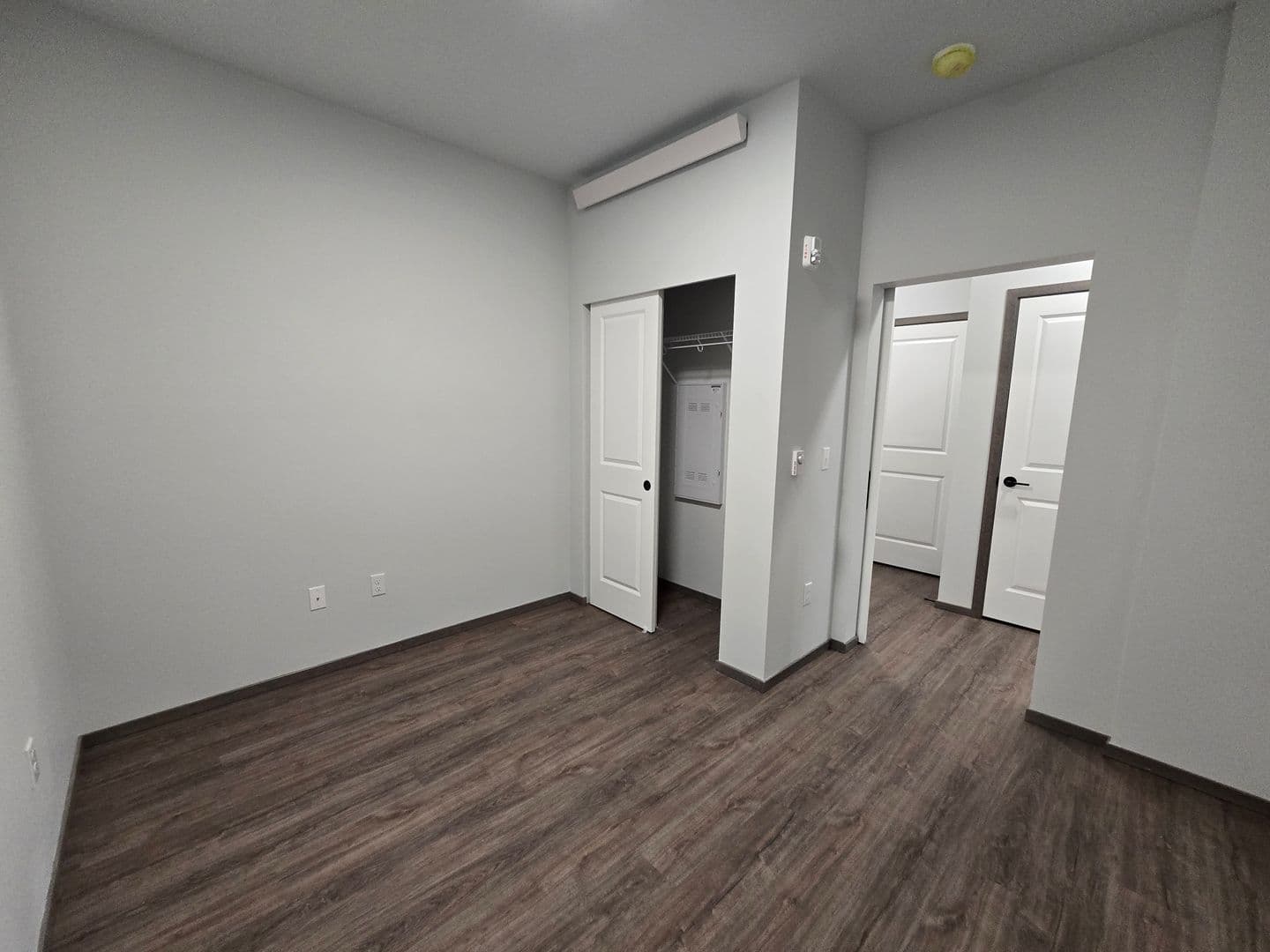 Mount Vernon Apartment: 1600 JJ Place
