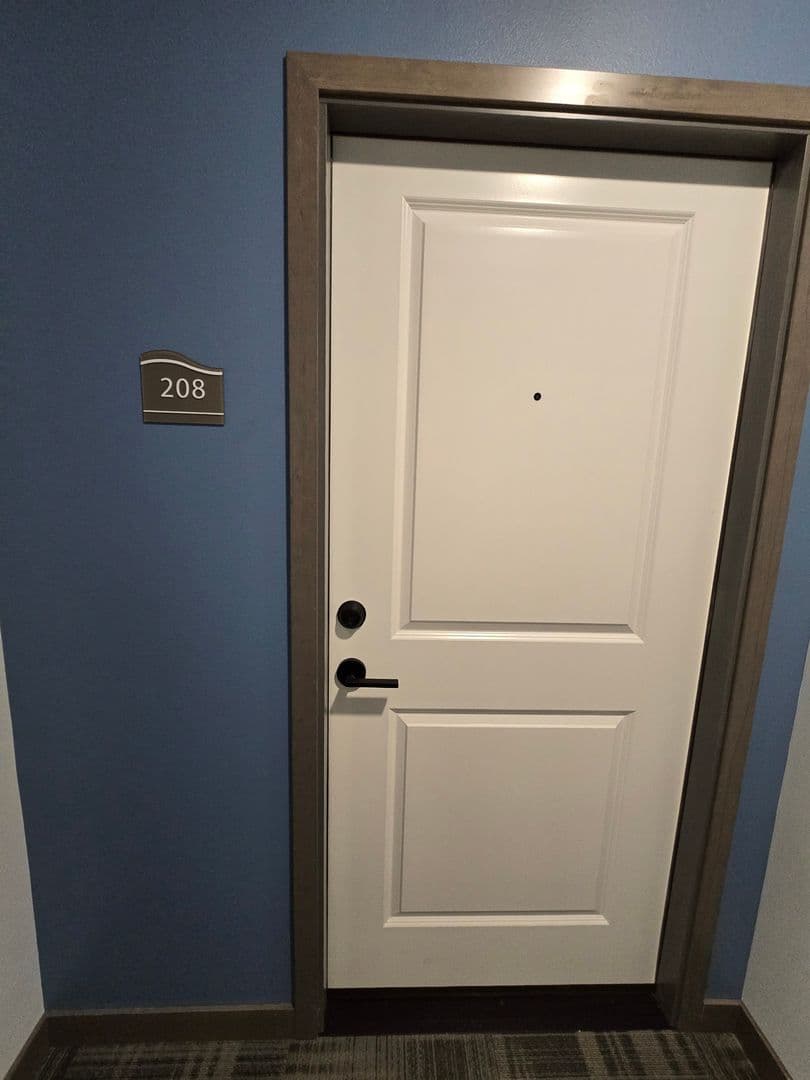 Mount Vernon Apartment: 1600 JJ Place