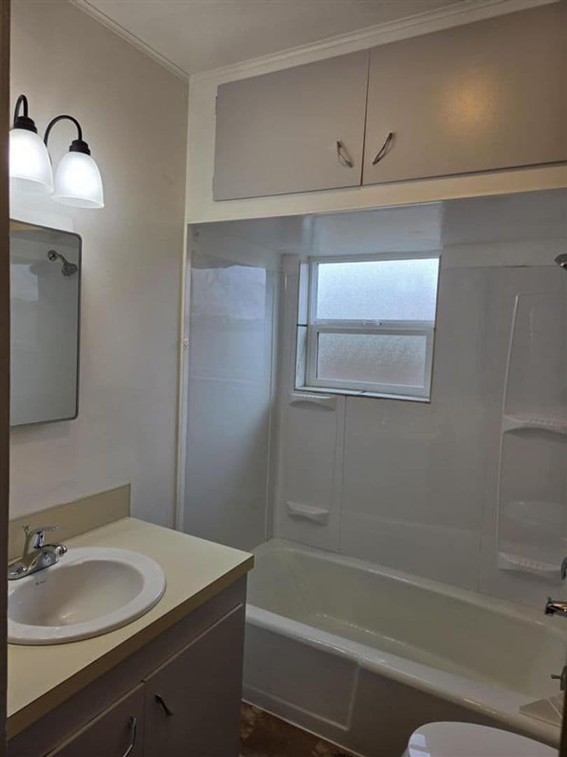 Mount Vernon Apartment: 1717 S 2nd Street