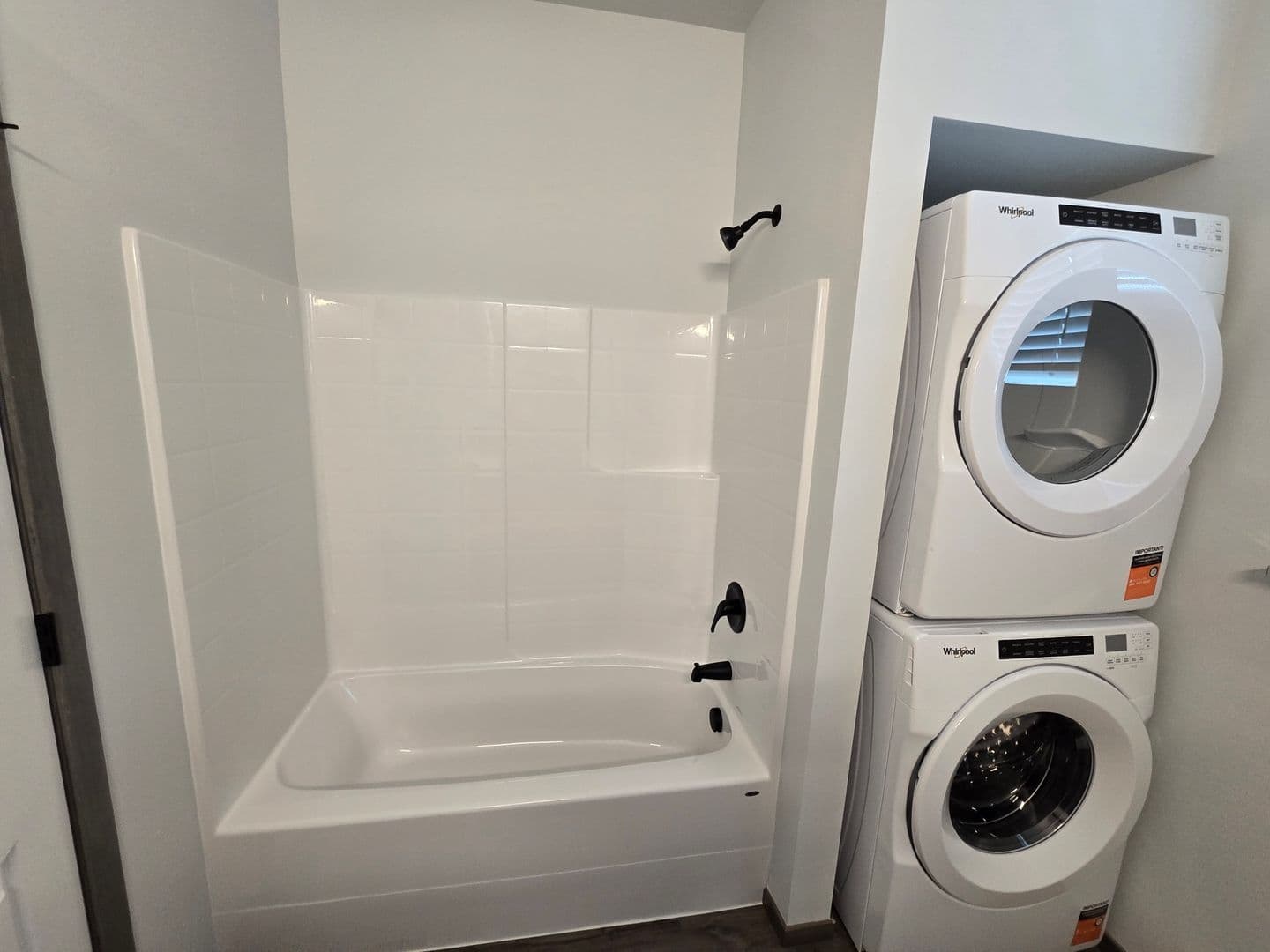 Mount Vernon Apartment: 1600 JJ Place