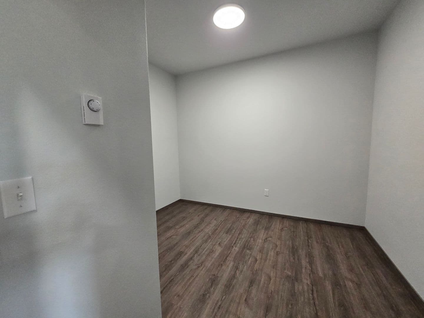 Mount Vernon Apartment: 1600 JJ Place