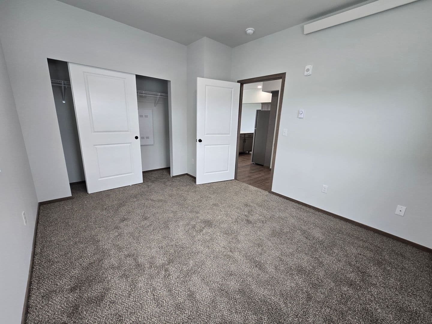 Mount Vernon Apartment: 1600 JJ Place