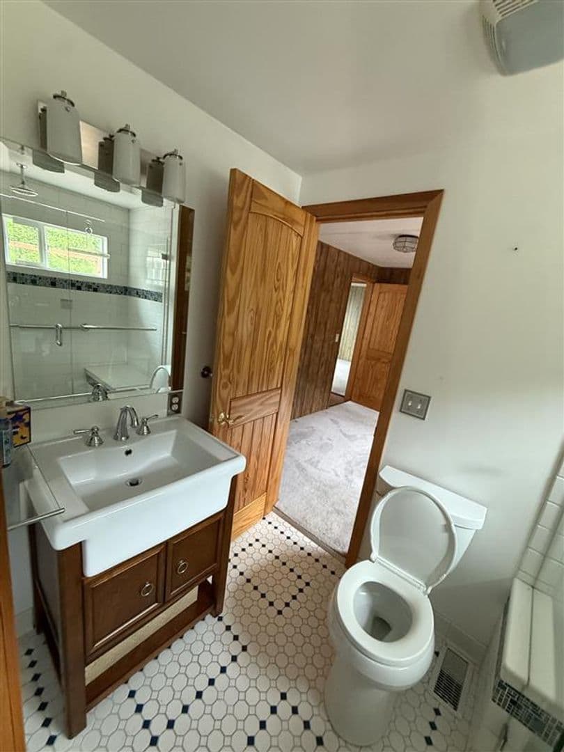 Sedro Woolley House: 9585 Glenwood Acres Road