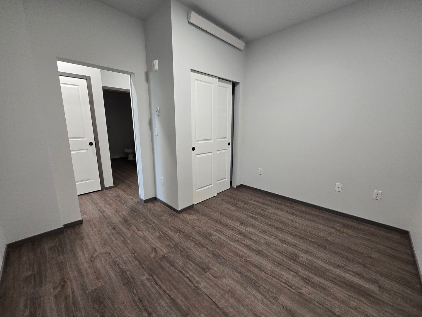 Mount Vernon Apartment: 1600 JJ Place