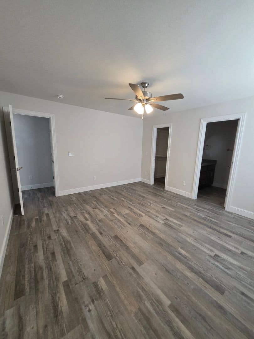 Joplin House: 807 S McKinley