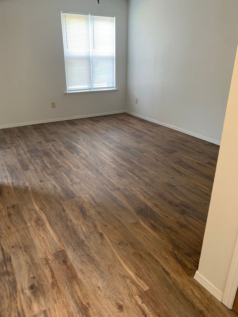Webb City Apartment: 1100 Crow