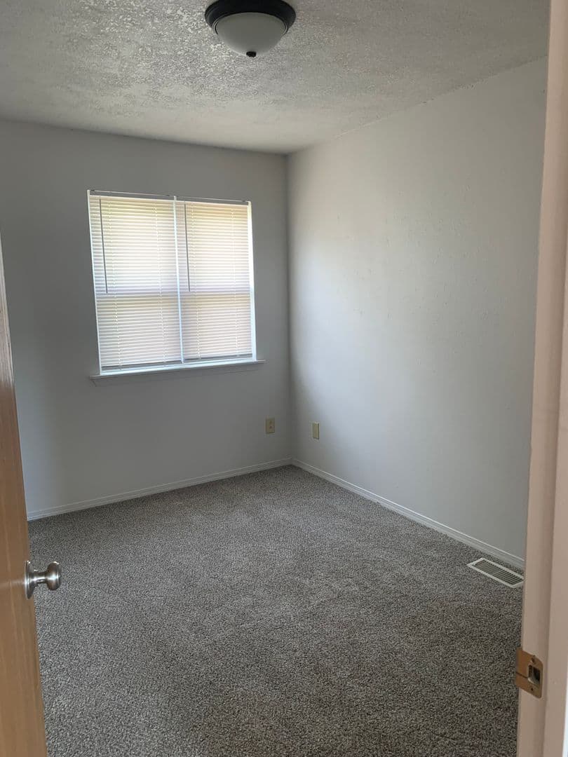 Webb City Apartment: 1100 Crow
