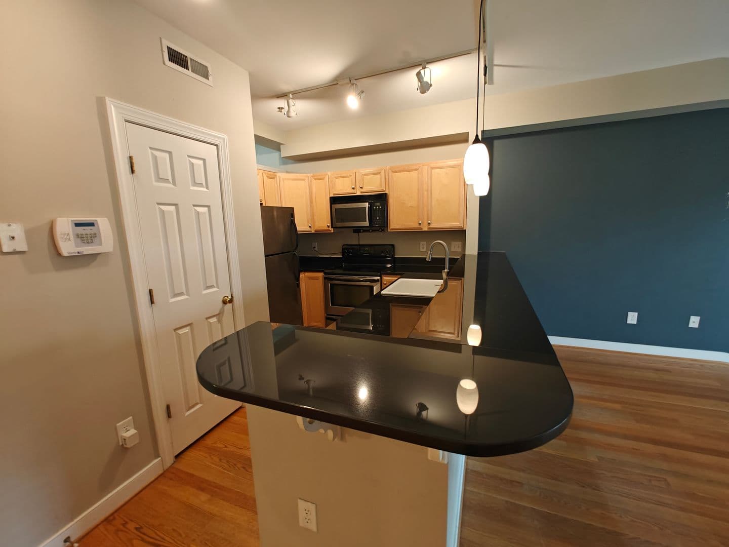 Richmond Condo: 215 North 19th St Unit 13