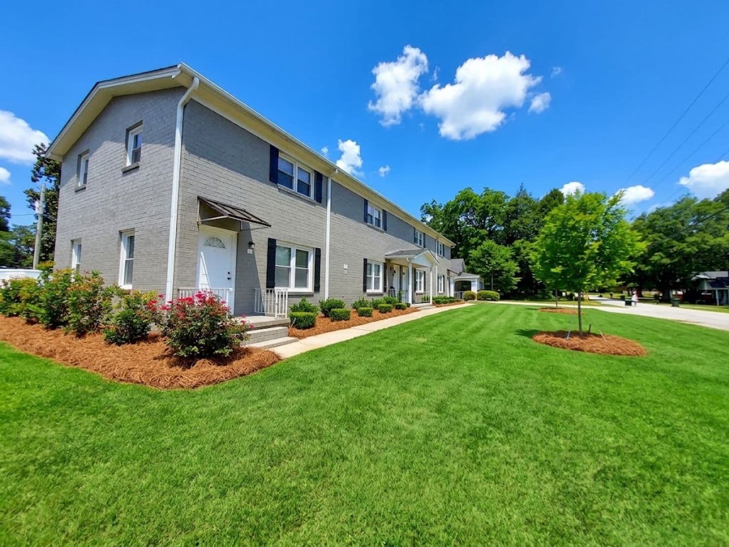 Easley Apartment: S D St