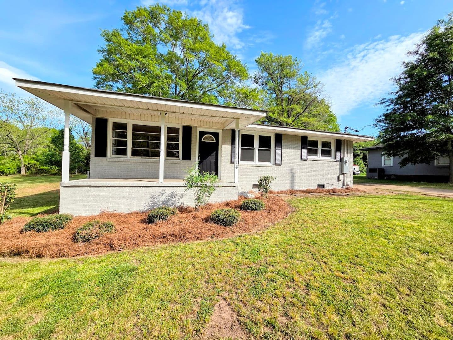 West Pelzer House: 14 Stephanie Drive