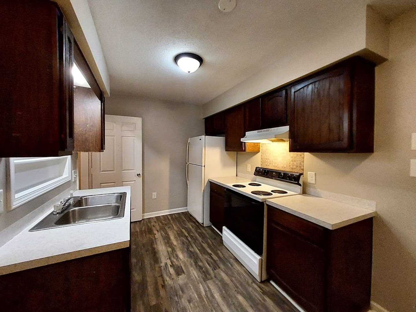 Anderson Apartment: 2103 S. Main Street