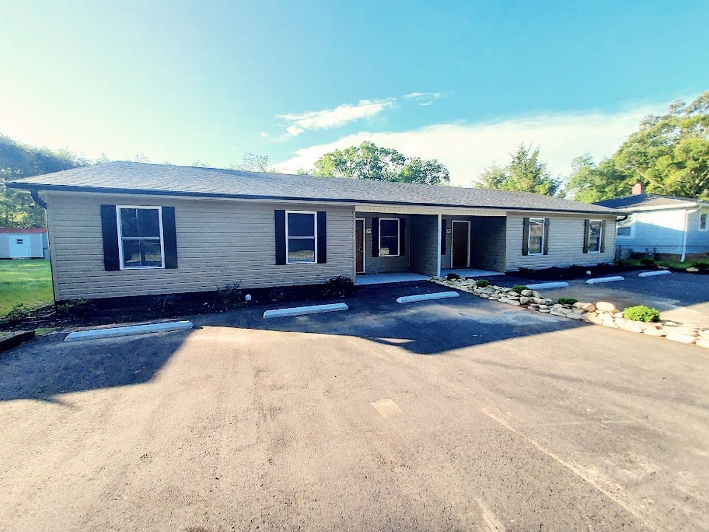 Pelzer Apartment: 8 Stephanie Dr