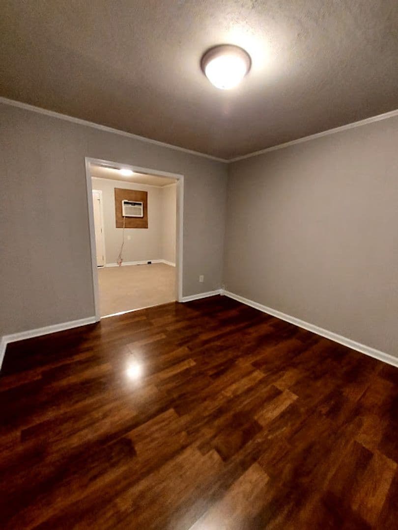 Piedmont Apartment: 129 Beardsley Road