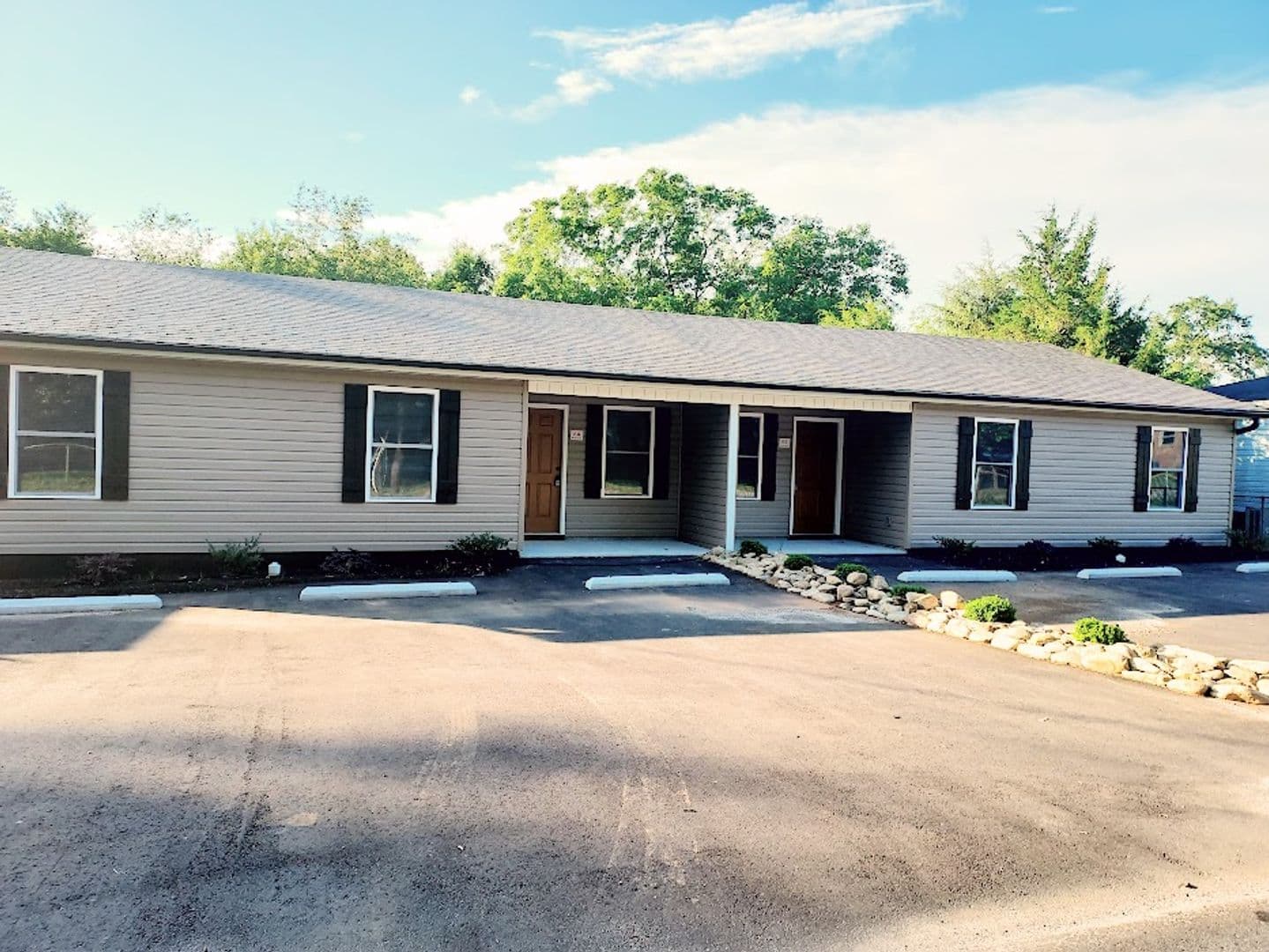 Pelzer Apartment: 8 Stephanie Dr