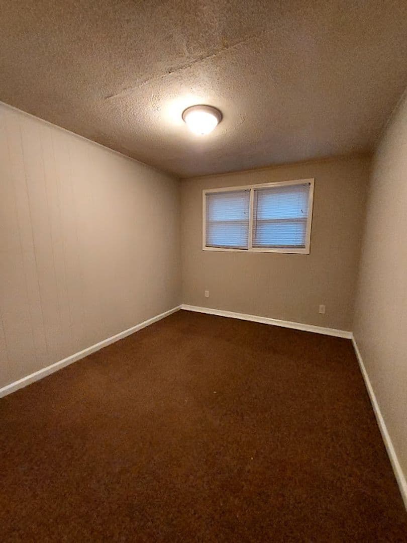 Piedmont Apartment: 129 Beardsley Road