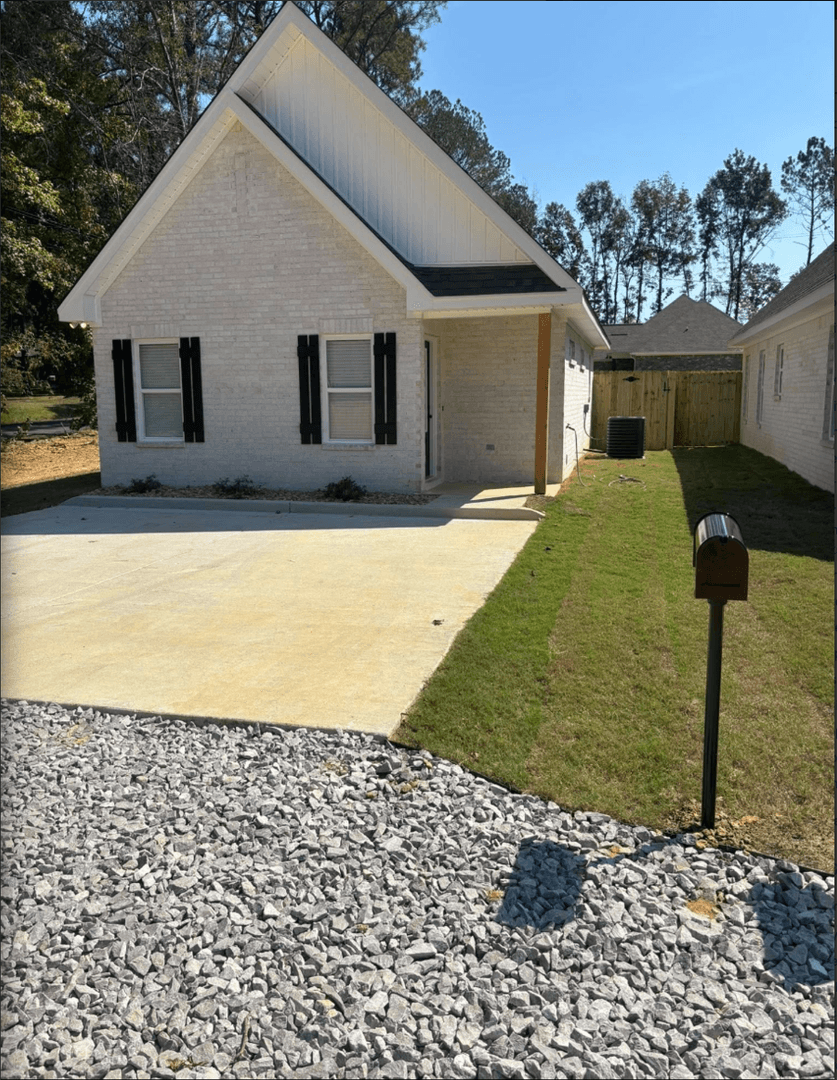 Starkville Apartment: 53 Park Lane