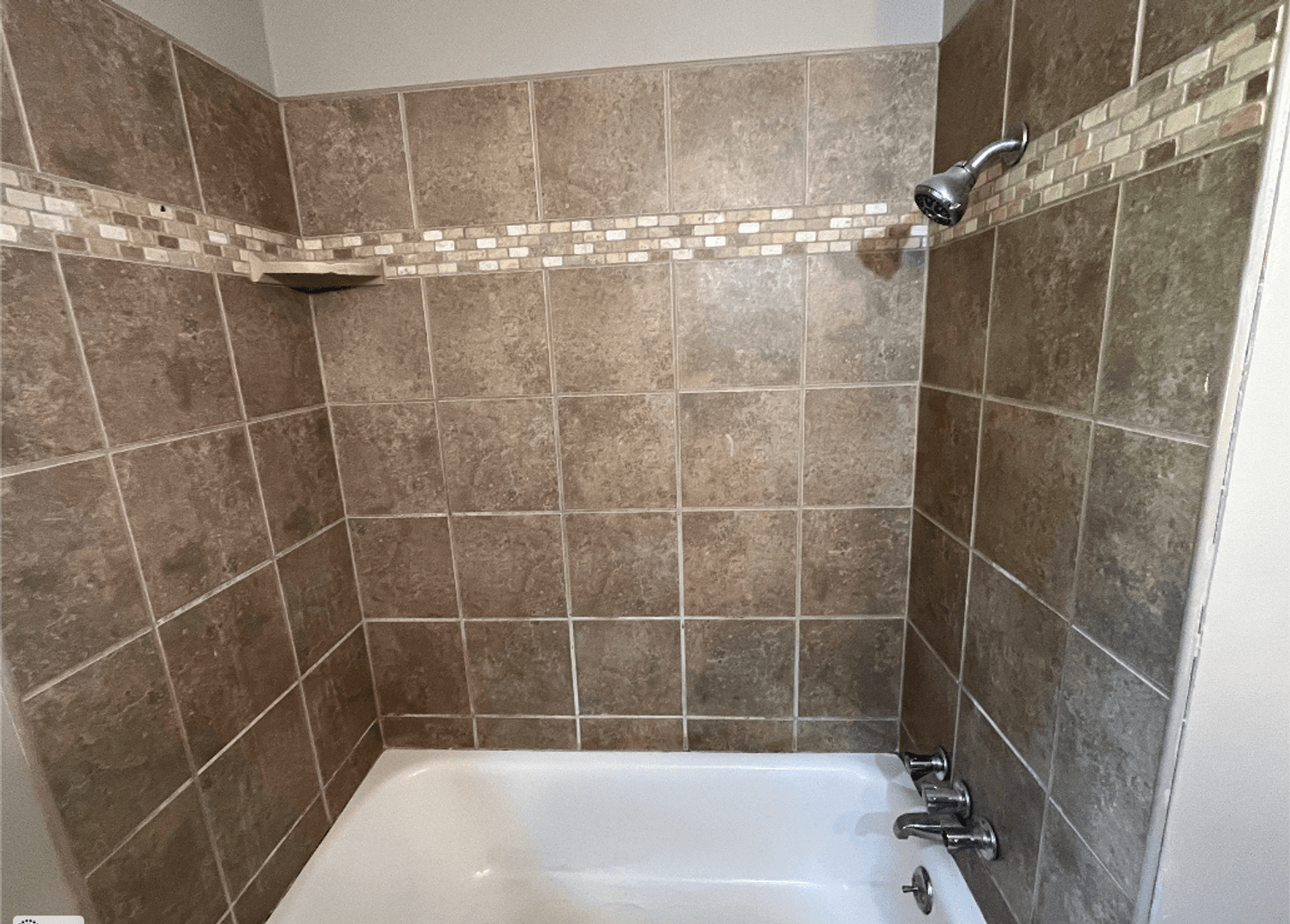 Columbus House: 601 N Browder