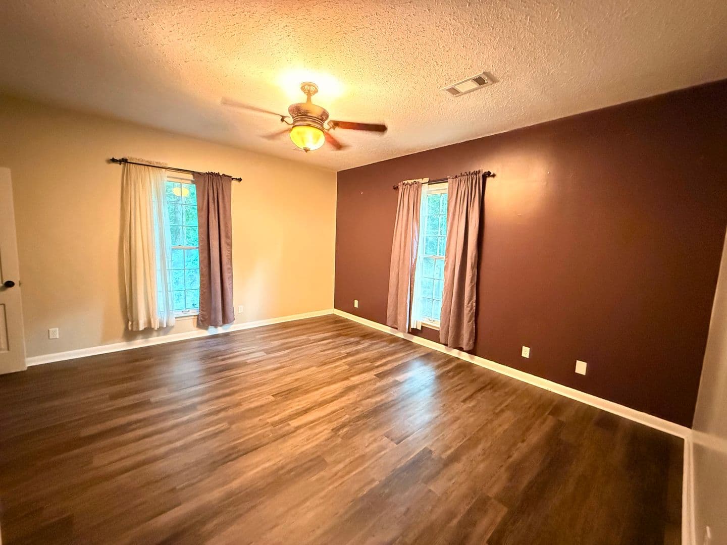 Columbus House: 154 Spivey Rd