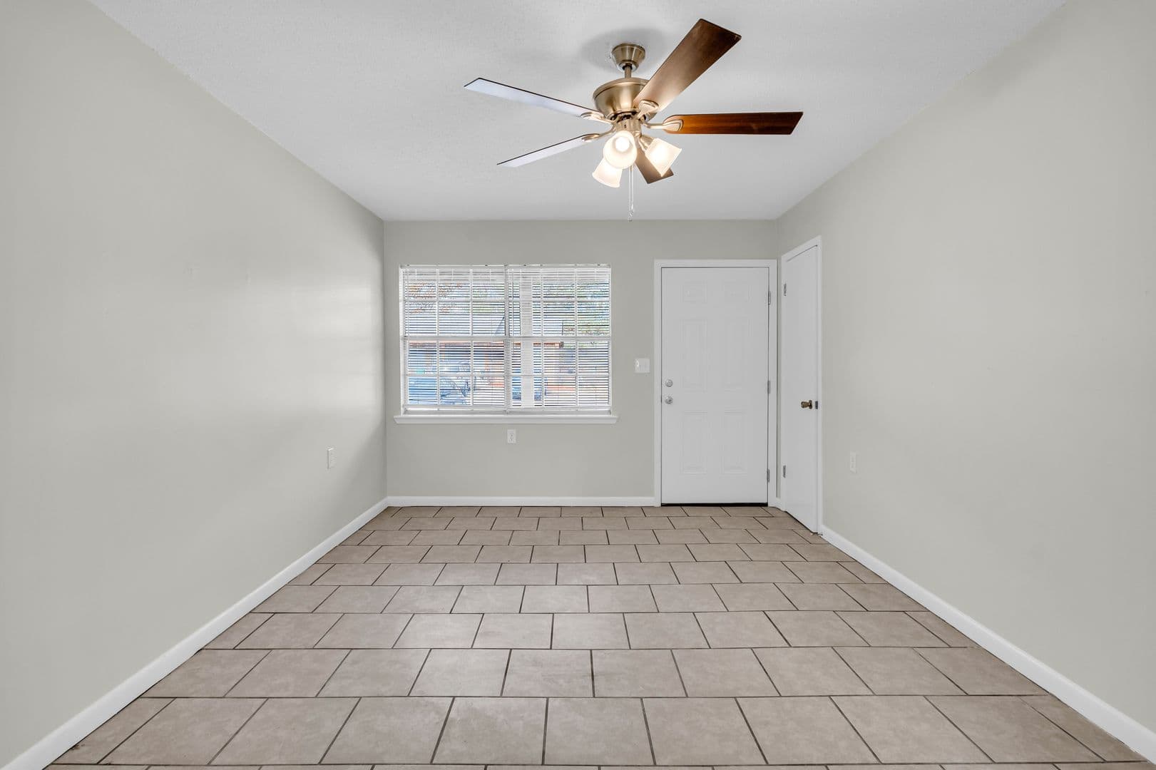 Starkville Apartment: 1010 N Montgomery Street - 3B