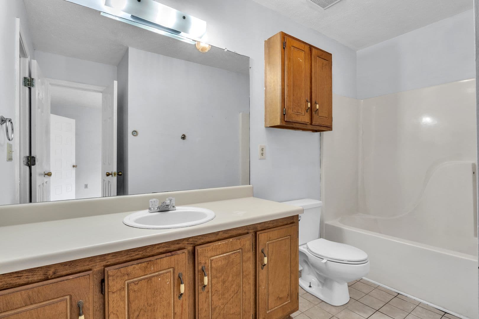 Starkville Apartment: 103 Locksley Way