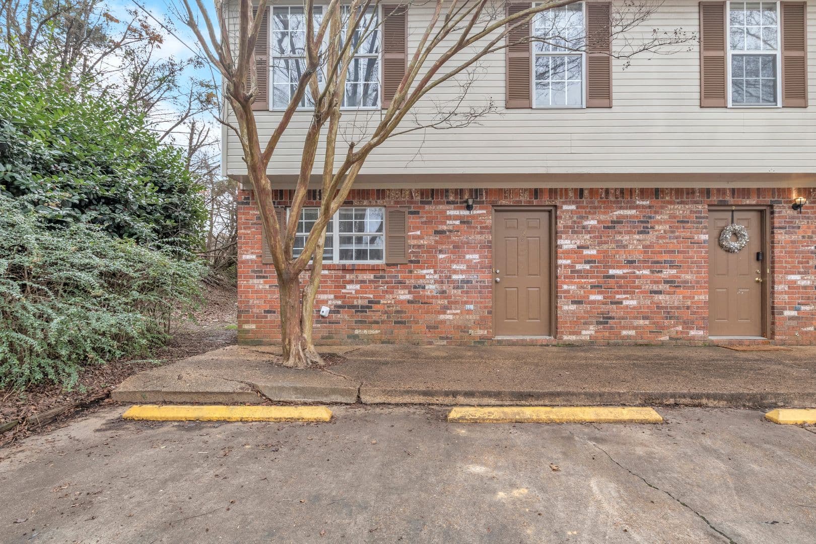 Starkville Apartment: 103 Locksley Way