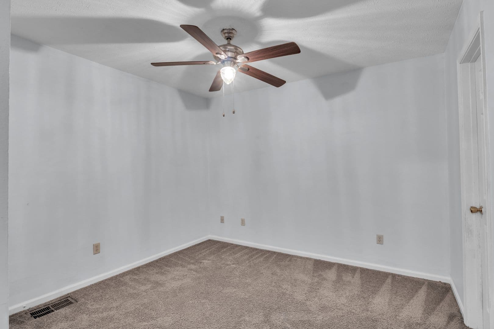 Starkville Apartment: 103 Locksley Way