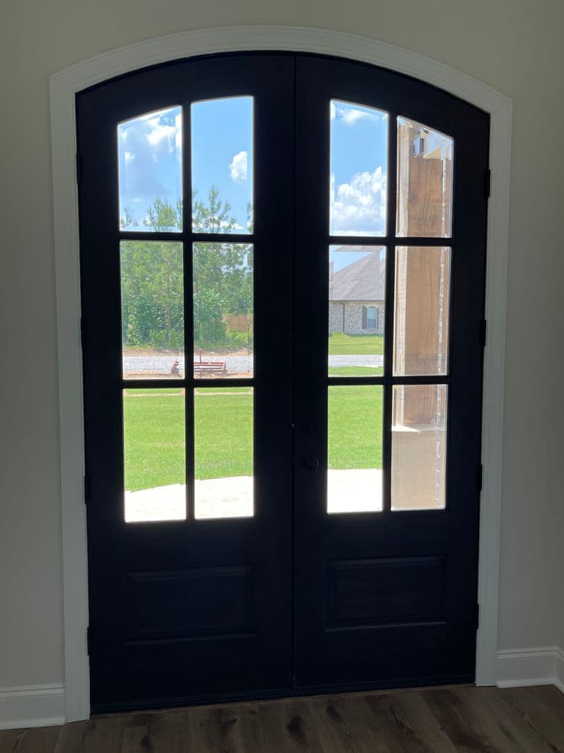 Caledonia House: 294 Frye Circle