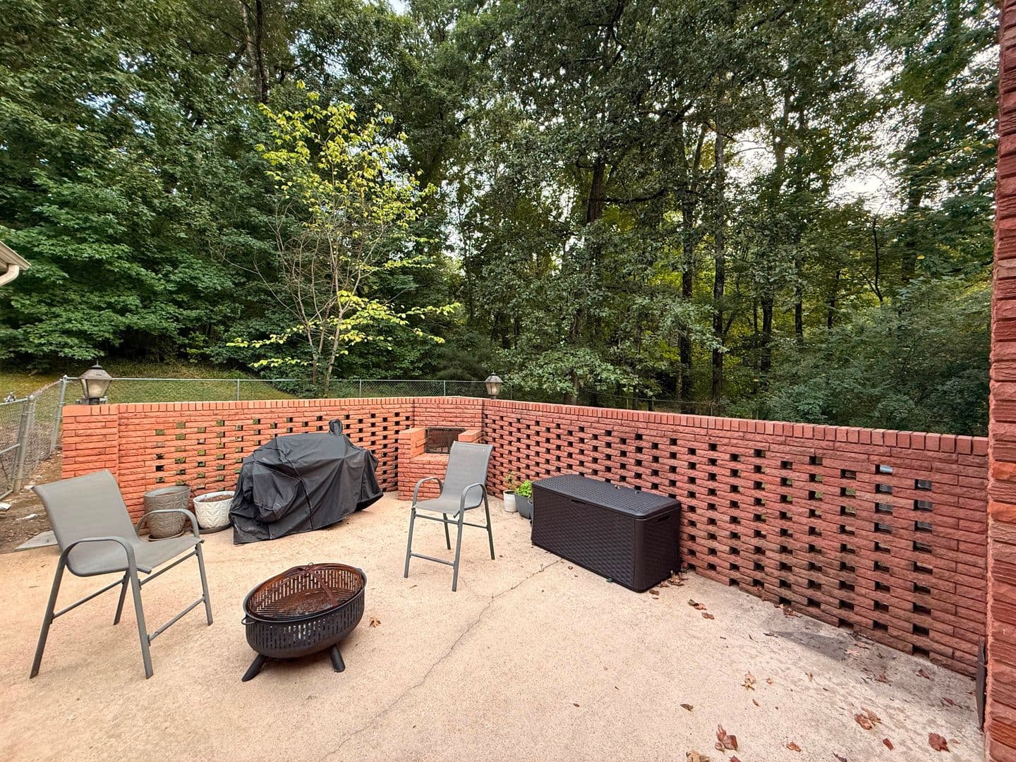 Columbus House: 154 Spivey Rd