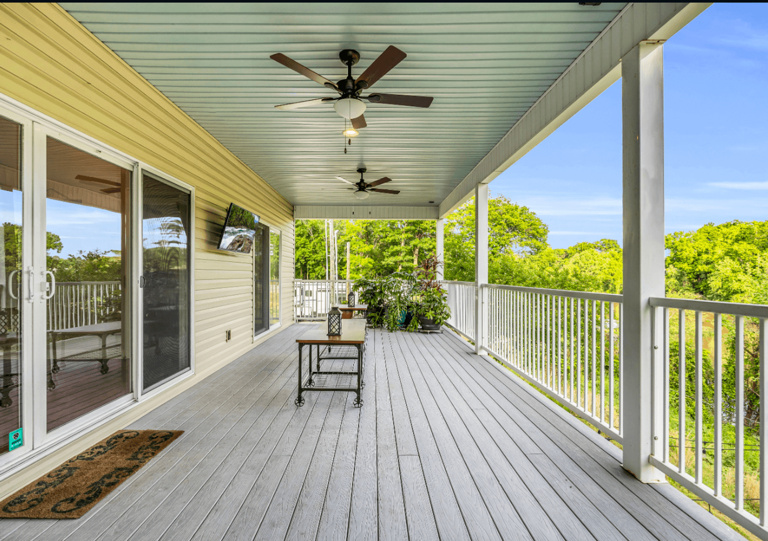 Columbus House: 790 Moores Creek Rd