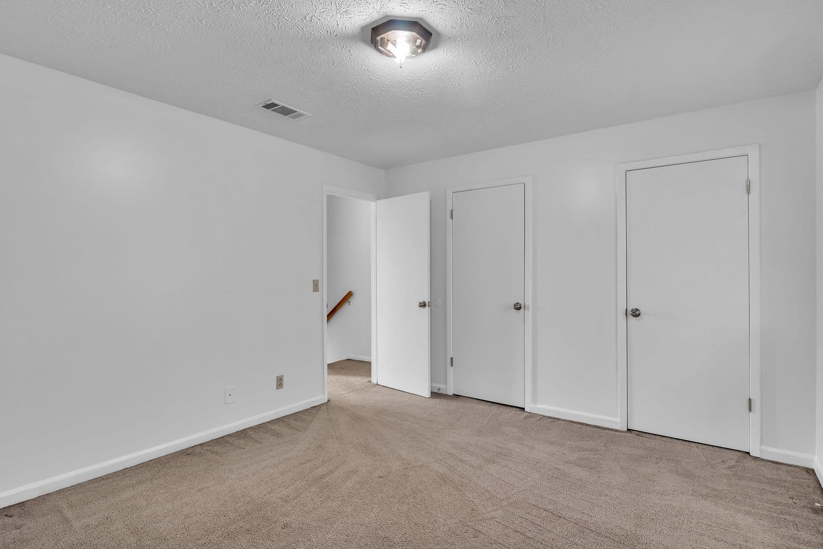 Starkville Apartment: 1110 N Montgomery St