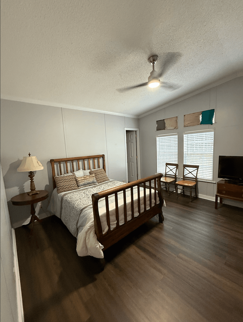 Starkville House: 3132 Pat Station Rd