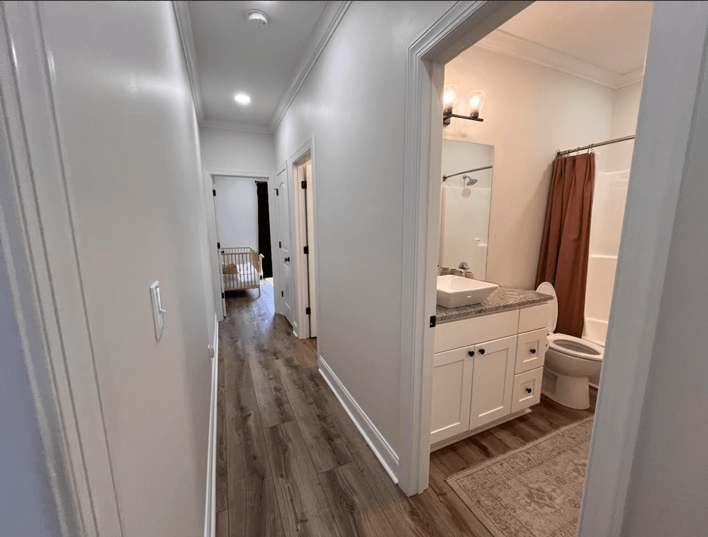 Caledonia House: 294 Frye Circle