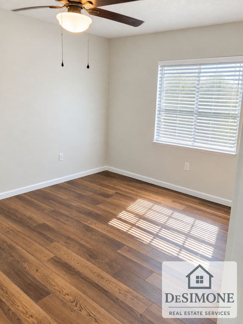Silver Springs Apartment: 2620 NE 52nd Court