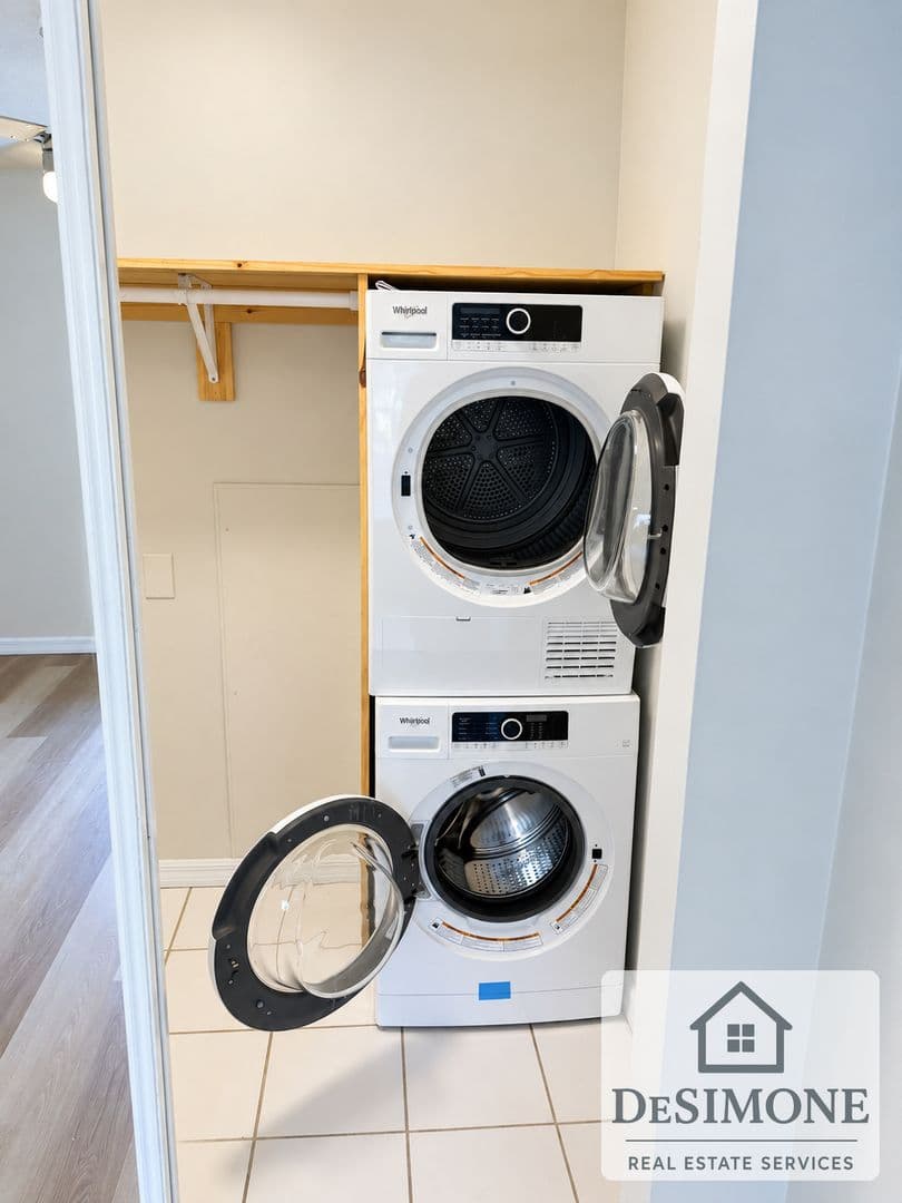 Silver Springs Apartment: 2620 NE 52nd Court