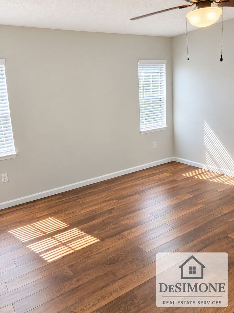Silver Springs Apartment: 2620 NE 52nd Court