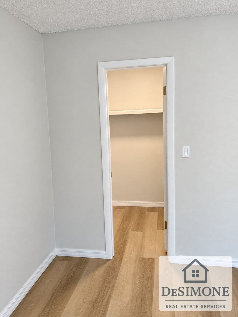 Silver Springs Apartment: 2620 NE 52nd Court
