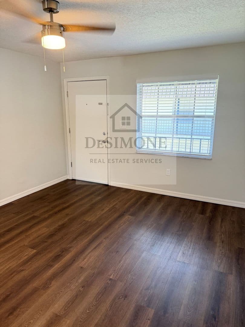 Silver Springs Apartment: 2620 NE 52nd Court